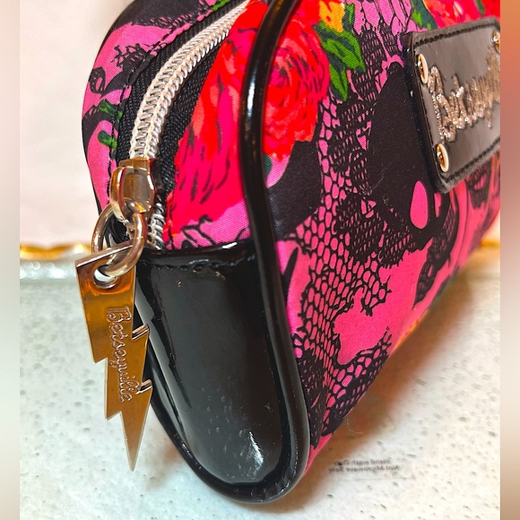 New Betsey Johnson Cosmetic/Accessory Case - Picture 4 of 12